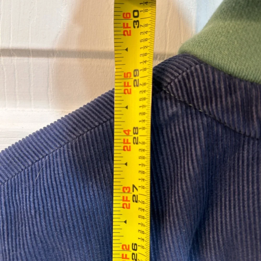 Vineyard Vines Sage Green Quarter-Zip Fleece with Navy Shoulder Yoke